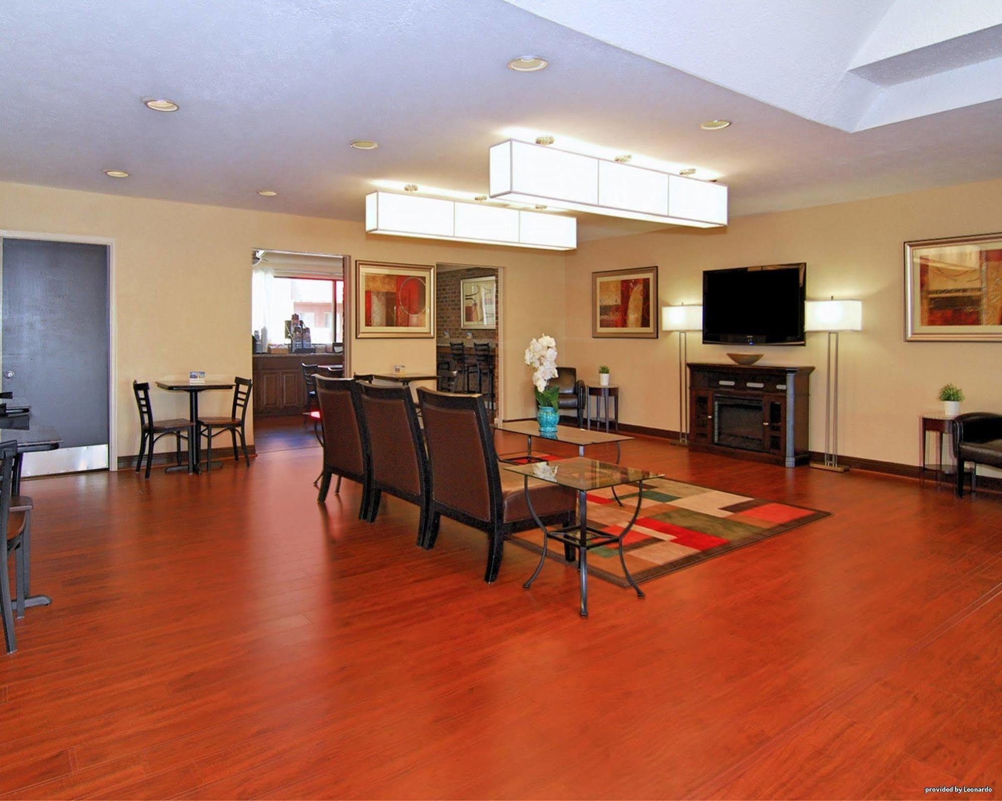 Best Western Auburn/Opelika Inn Экстерьер фото