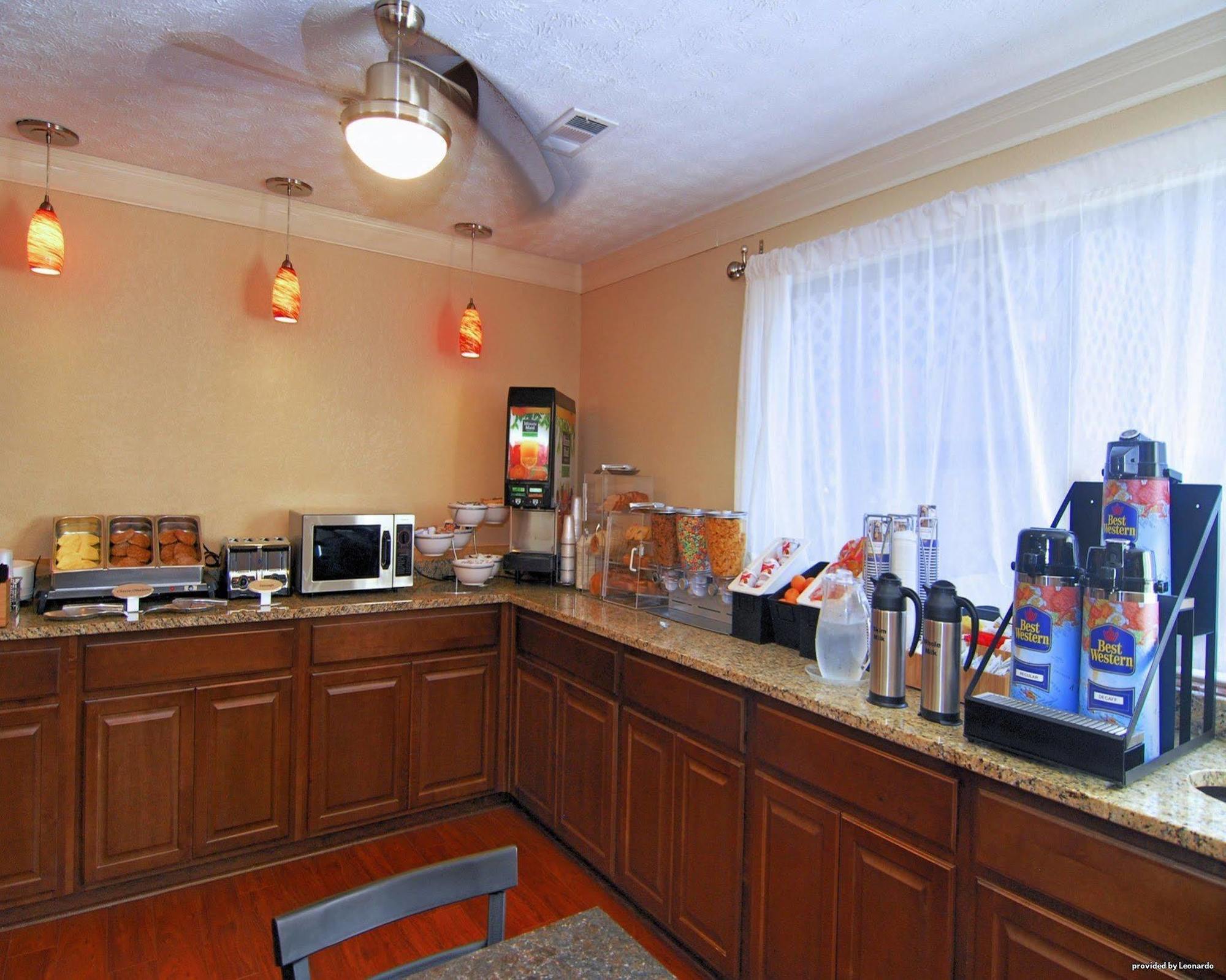 Best Western Auburn/Opelika Inn Экстерьер фото