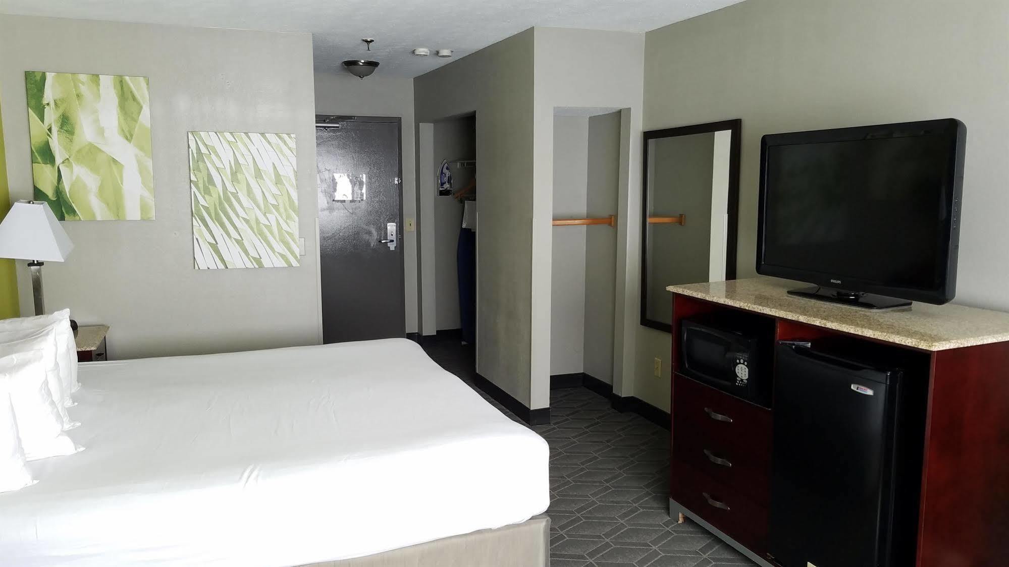 Best Western Auburn/Opelika Inn Экстерьер фото