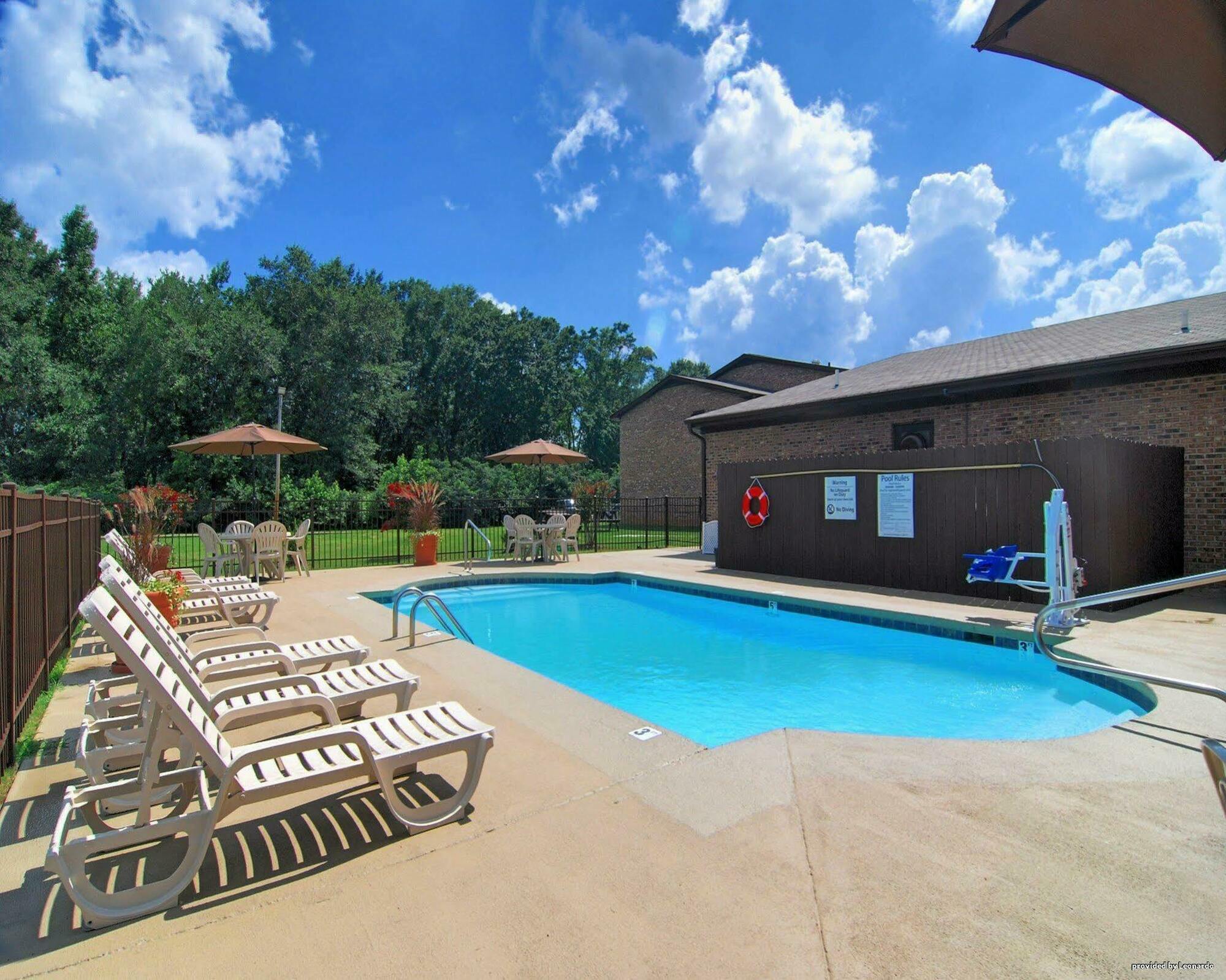 Best Western Auburn/Opelika Inn Экстерьер фото